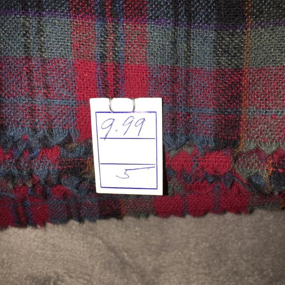 Vintage Plaid Wool Type Fabric /material w/ buttons & Thread - Picture 3 of 3